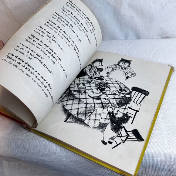 1959 BERLITZ SPANISH FOR CHILDREN Three Bears & Little Red Riding Hood Hardback - Picture 7 of 12